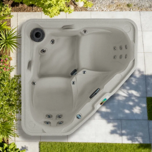 Fantasy Spas Embrace Hot Tub 